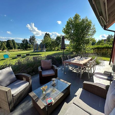 Linden Garden Apartment Постойна Екстериор снимка