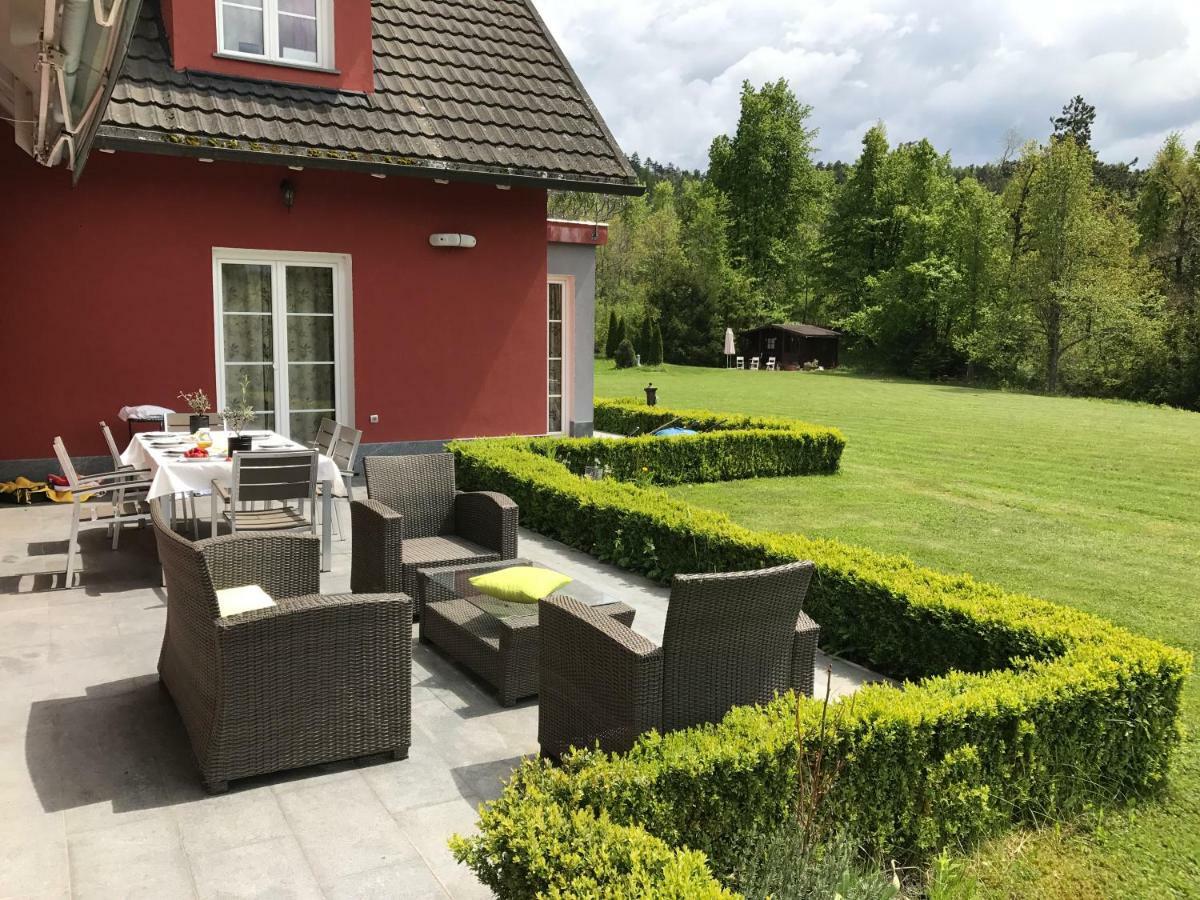 Linden Garden Apartment Постойна Екстериор снимка